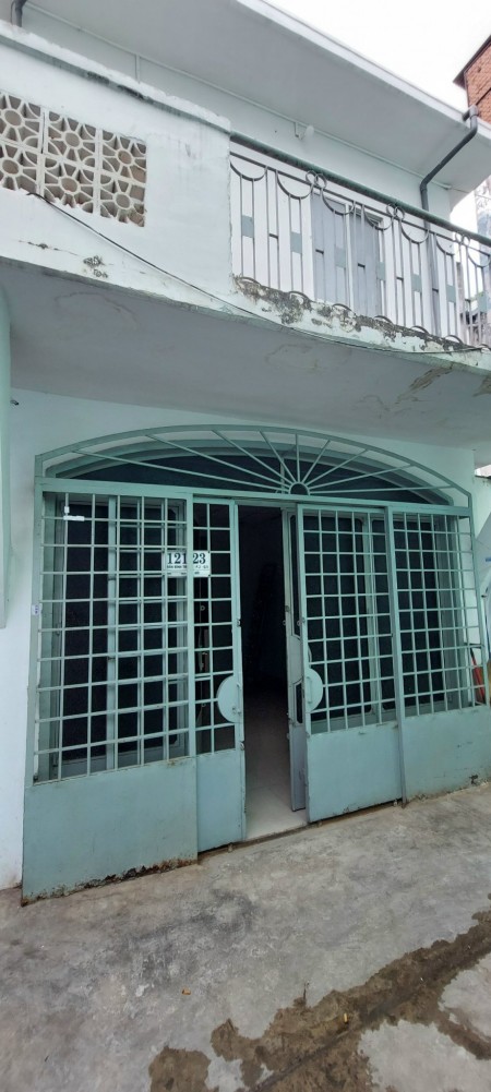 Nhà cho thuê nguyên căn quận 5, 32m2, 2 phòng ngủ, 2 toilet
