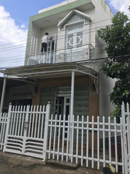 Cho thuê nhà 1 lầu (gần kho Bạc - Hồ Tùng Mậu), 180m2, 3 phòng ngủ, 3 toilet