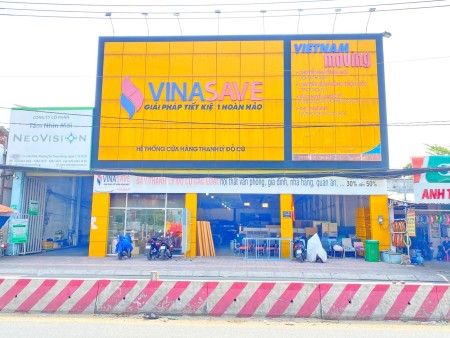 Cho thuê nhà mặt tiền đường Huỳnh Tấn Phát, đoạn giữa Cầu Phú Mỹ Trần Trọng Cung, Quận 7.