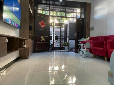 Cho thuê nhà đẹp đầy đủ nội thất hẻm đường số 1 Chợ Tân Mỹ, Tân Phú, 48m2, 4 phòng ngủ, 3 toilet