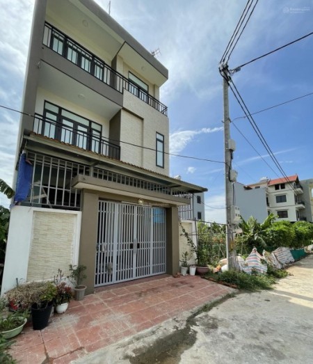Cho thuê nhà nguyên căn 4T ở Lại Yên, Hoài Đức, Hà Nội ( gần kdt Spendora), 95m2, 4 phòng ngủ, 4 toilet