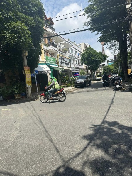 Nhà Đường Số 16, Khu Tên Lửa, Đối DIện CV , 6x21.5, 2.5 tấm, 23 Triệu , Lh : 0935.721.424 Hữu, 129m2, 3 phòng ngủ, 4 toilet