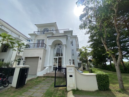 CHO THUÊ Biệt thự đơn lập THE VENICA Khang Điền Full Nội thất, 307.5m2, 4 phòng ngủ, 4 toilet