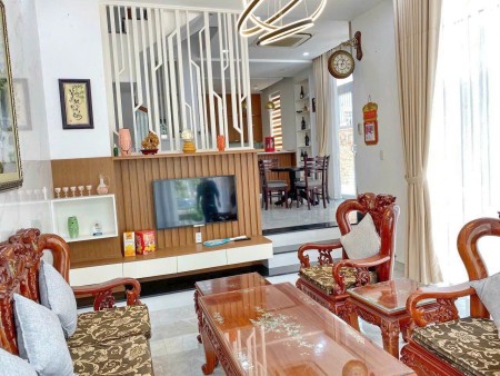 Cho thuê nhà nguyên căn Huỳnh Tấn Phát phường Tân Thuận Tây quận 7