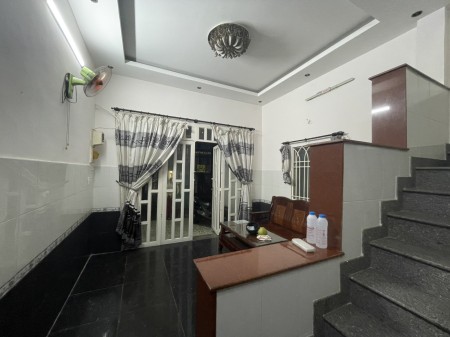 Nhà hẽm 1/ An Dương Vương, phường 13, quận 6, 4 x 13, 1 trệt 1 lầu, 2 phòng ngủ