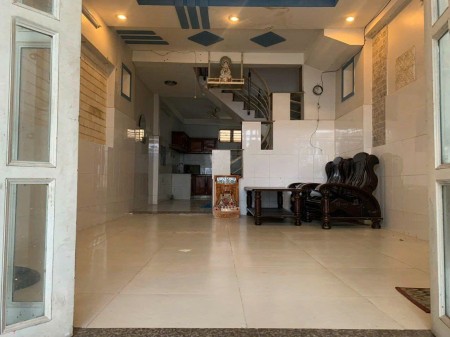 Cho thuê nhà 4x16m hẻm 803 Huỳnh Tấn Phát, Phú Thuận