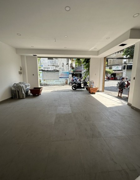 Chính chủ cho thuê nhà nguyên căn góc 2MT Đặng Văn Ngữ, Phường 10, Phú Nhuận, 6x23m