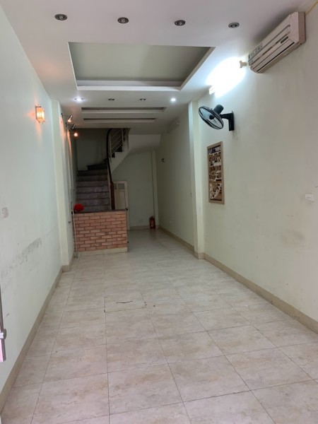 Thật tuyệt vời! Nhà này 40m2 x 5tầng chính chủ đang tìm người thuê, :D