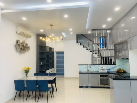 Chính chủ cho thuê nhà nguyên căn khu dân cư Thuận Phát, Lê Thị Chợ, quận 7 4PN-5WC