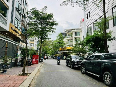 Cho thuê nhà mặt tiền khu TĐC Him Lam, Quận 7 Dt: 4,5x17m, 3 lầu Giá 21 triệu