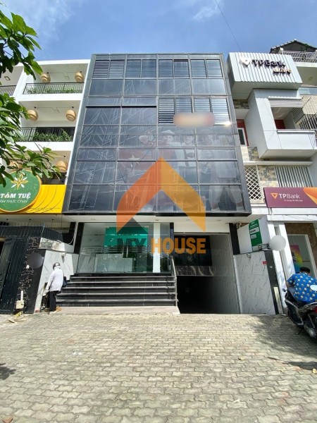 Aloooo... căn nhà khổng lồ ngay chi cục thuế An Phú, quận 2, 600m2 sàn