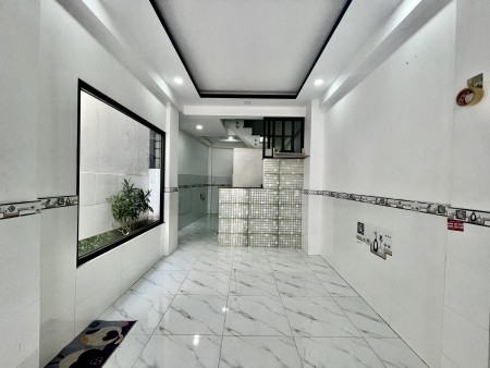 Cho thuê nhà 2 lầu 4 phòng vị trí đẹp hẻm ba gác đường Bùi Minh Trực P6 Q8.