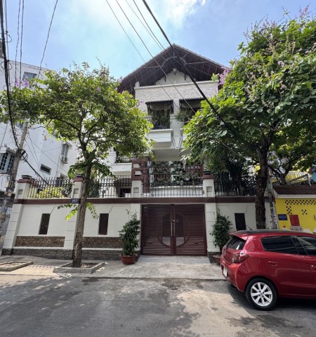 Đi đến slide 1