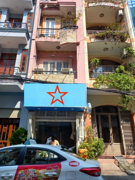 CHDV Nguyễn Hữu Cảnh 3.8x17m, 1 trệt, lửng 3 lầu, 8pn, 4wc. 25 triêu/tháng.