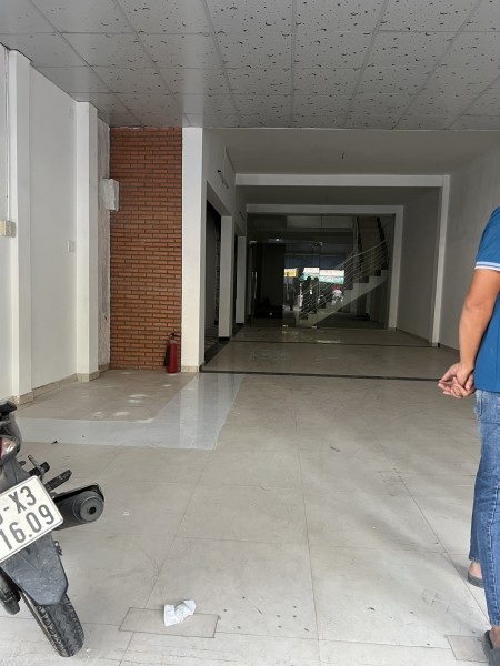 Mặt tiền Nguyên Hồng 6x22 trệt, 2 lầu, 4PN, 4WC, kinh doanh da ngành