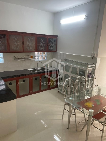 Nhà 5x18 3pn 2wc, full nội thất gần khu đô thị Vạn Phúc.