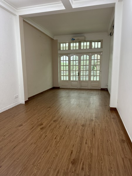 HXH Điện Biên Phủ 4x20m, 1 trệt, 3 lầu. 6pn, 4wc. Hợp VPCT, spa cửa hàng.