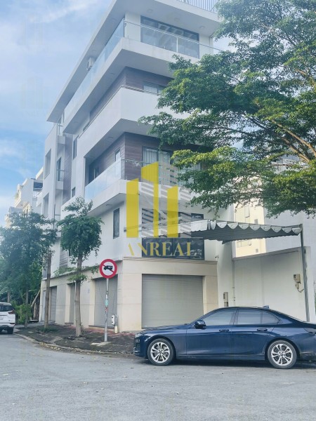 Nhà phố căn góc vị trí đẹp ngay Nguyễn Hoàng, giá 45 triệu