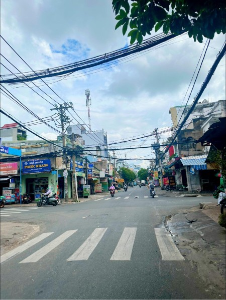 Cho thuê nhà Mt Khuông việt 4,5x21. 2 lầu, 4Pn 4wc. 22 triệu