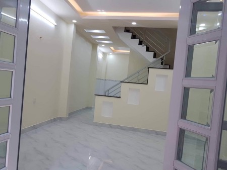 Cho thuê nhà hẻm thông Vườn lài Tân Phú 4 x 10,1 lầu chỉ 8 triệu tl