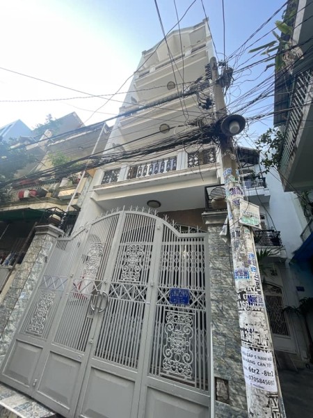 Nhà hẻm phan Xích Long. 4,3x12. 3 lầu. 5PN 4wc. 12 triệu