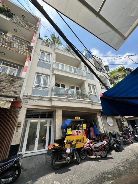 CHDV 2MT Hẻm KD Phan Đình Phùng 7.5x13m. 1Tr, 3L, St. 8pn, 1MB.