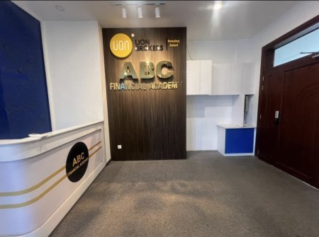 Cho thuê văn phòng nguyên căn LakeView City