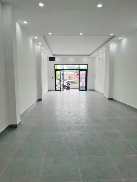 Cho thuê MT Lũy Bán Bích. 4,5x29. 2Pn. 22 triệu TL. Nhà mới