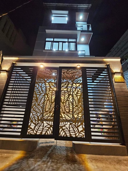 Cho thuê nhà mới xây 2 lầu 4pn, đường Phú Thuận sát Phú Mỹ Hưng Quận 7️ giá 15 triệu/tháng