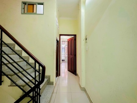 Cho thuê nhà nguyên căn mặt tiền hẻm xe hơi 749 Huỳnh Tấn phát quận 7, diện tích 3,5 x 10m