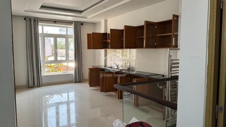 Biệt thự 120m2, 70m2 vườn, 9pn 5wc, sẵn nội thất