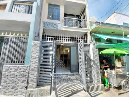 Cho thuê nhà nguyên căn quận 7, 4x10m nhà trệt lầu gồm 2pn 2wc