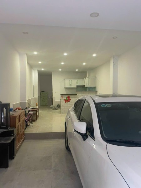 Cho thuê nhà nguyên căn hẻm xe hơi Lý Phục Man quận 7. DT: 4x15m, trệt lầu 2pn2wc, có nội thất