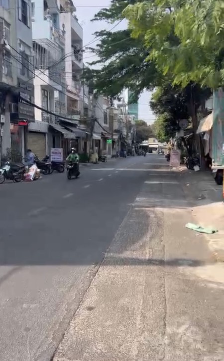 Cho thuê MTKD nguyên căn mặt tiền đường 16m Lê Sát, Q.Tân Phú