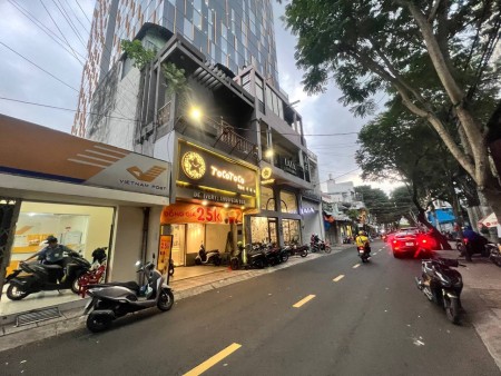 Cho thuê nhà 1tret 2lau san thượng mặt tiền Q4