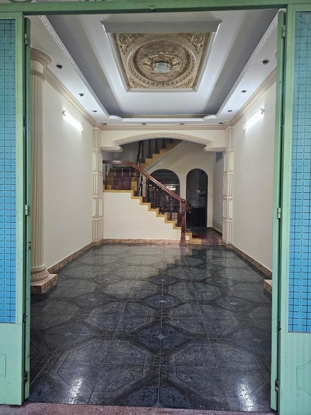 Cho thuê nhà Nguyễn Giản Thanh - Q10 (6PN), 4x17m, 1 trệt 2 lầu 1 sân thượng