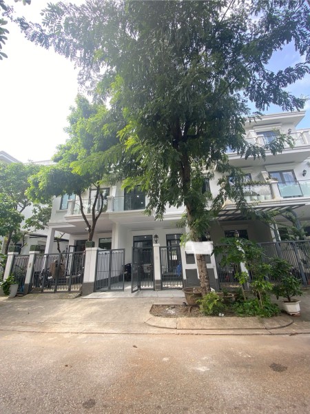 Cho thuê nhà phố mới xây, nội thất cơ bản phường An Phú giá 26tr