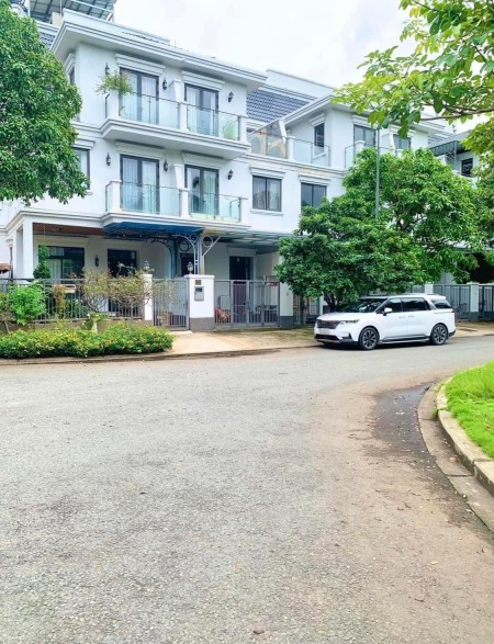 Đi đến slide 1