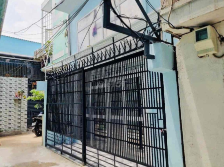 Nhà hẻm rộng 174 Nguyễn Xí, 5x10m, 1 trệt lửng, 10 triệu/ tháng