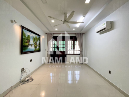 Nhà nguyên căn 4x20m, đường Lương Định Của, quận 2, trệt, 2 lầu, sân thượng