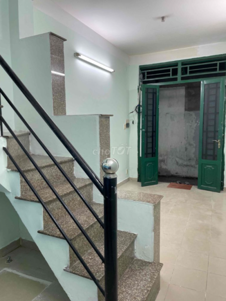 Chính chủ cho thuê nhà ngay chợ Cây Thị, Bình Thạnh