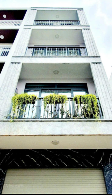 Nhà mặt tiền đường Sư Vạn Hạnh 4.2x18m, 1 trệt 3 lầu