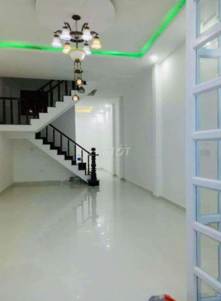 Hẻm xe hơi đường số 8, Trường Thọ, TĐ, 5*15m, 4pn, 3wc