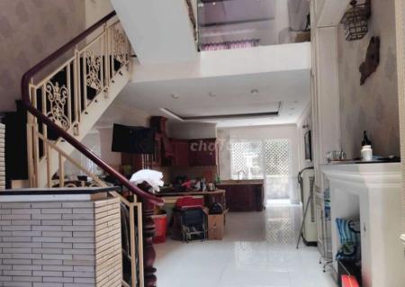 Nhà cho thuê KDC Hoàng Hải, Hóc Môn, 4,5x25m 2 lầu 5pn 5wc