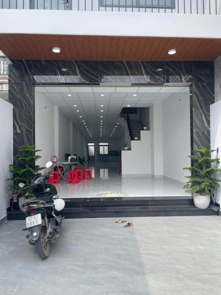 Cho thuê nhà mặt tiền Nguyễn Văn Tăng, Phường Long Thạnh Mỹ TP Thủ ĐứcLiên hệ 0935137907