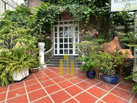 Đi đến slide 1