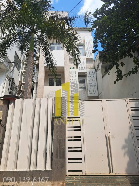 Villa Phố 6x20m Phường Thảo Điền - Sân 3 lầu, đủ nội thất - Hiện đại