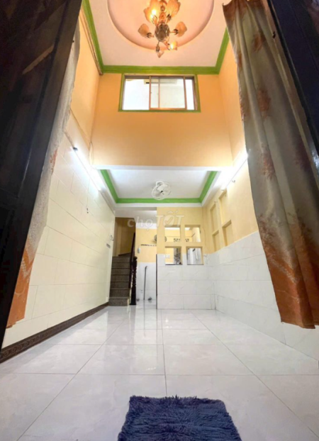 Cho thuê nguyên căn Tôn Đản, phường 14, Q4, 3m x 10m, 1 trệt + 1 lửng +1 lầu