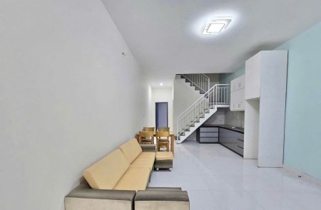 Nhà mới hẻm 861 Trần Xuân Soạn, Tân Hưng, dt 4x15m, 1 lầu, 3PN, 2WC, ban công rộng rãi