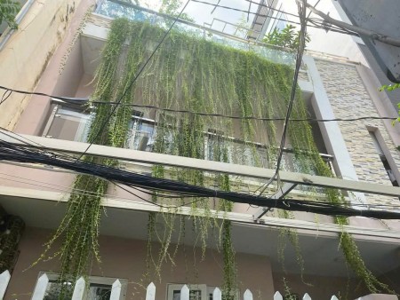 Chính chủ có biệt thự sân vườn mini cần cho thuê tại Tân Phong quận 7, DT 7*10, 3 tấm, 3PN 3WC